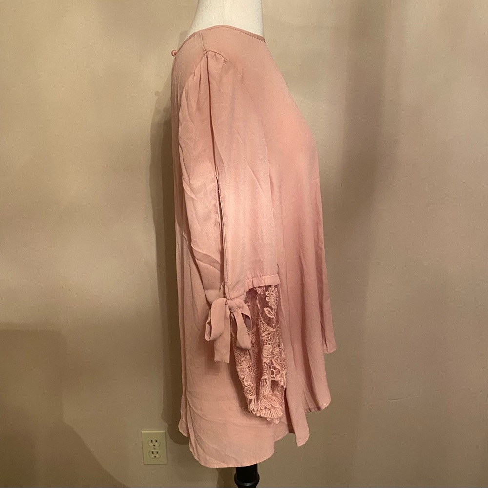 NWOT Pink Long Sleeve Lace Detail Blouse Womens - Picture 2 of 4